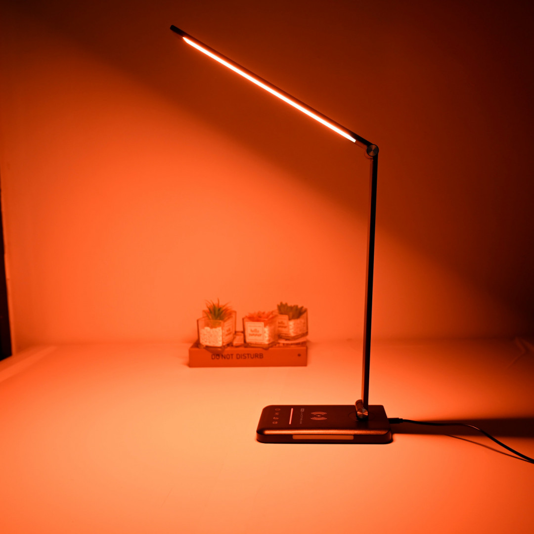 LED stolní lampa bez modré složky LuDream Focus Charge+ Black