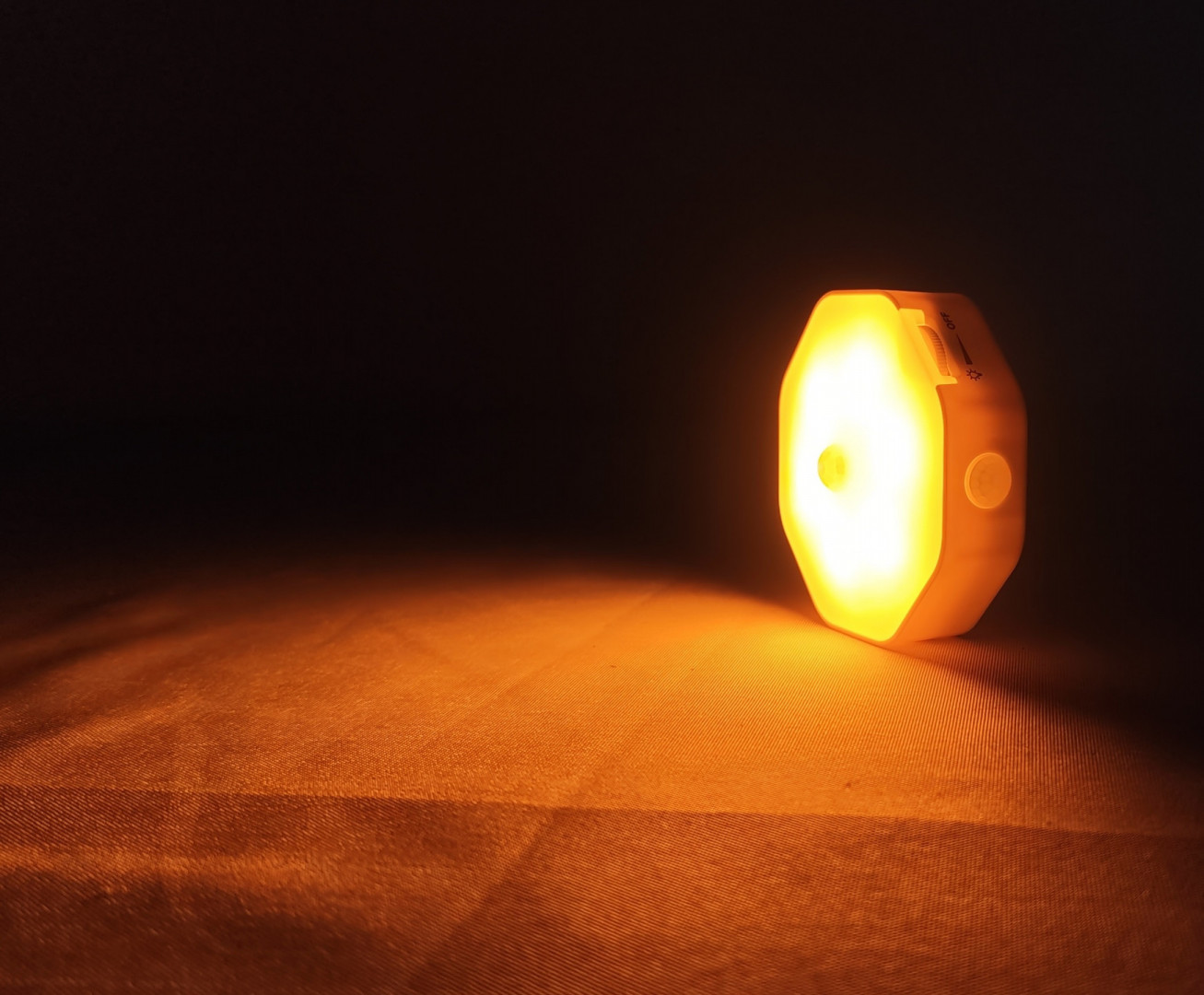 LED noční světlo bez modré složky LumiDream Solis - Amber